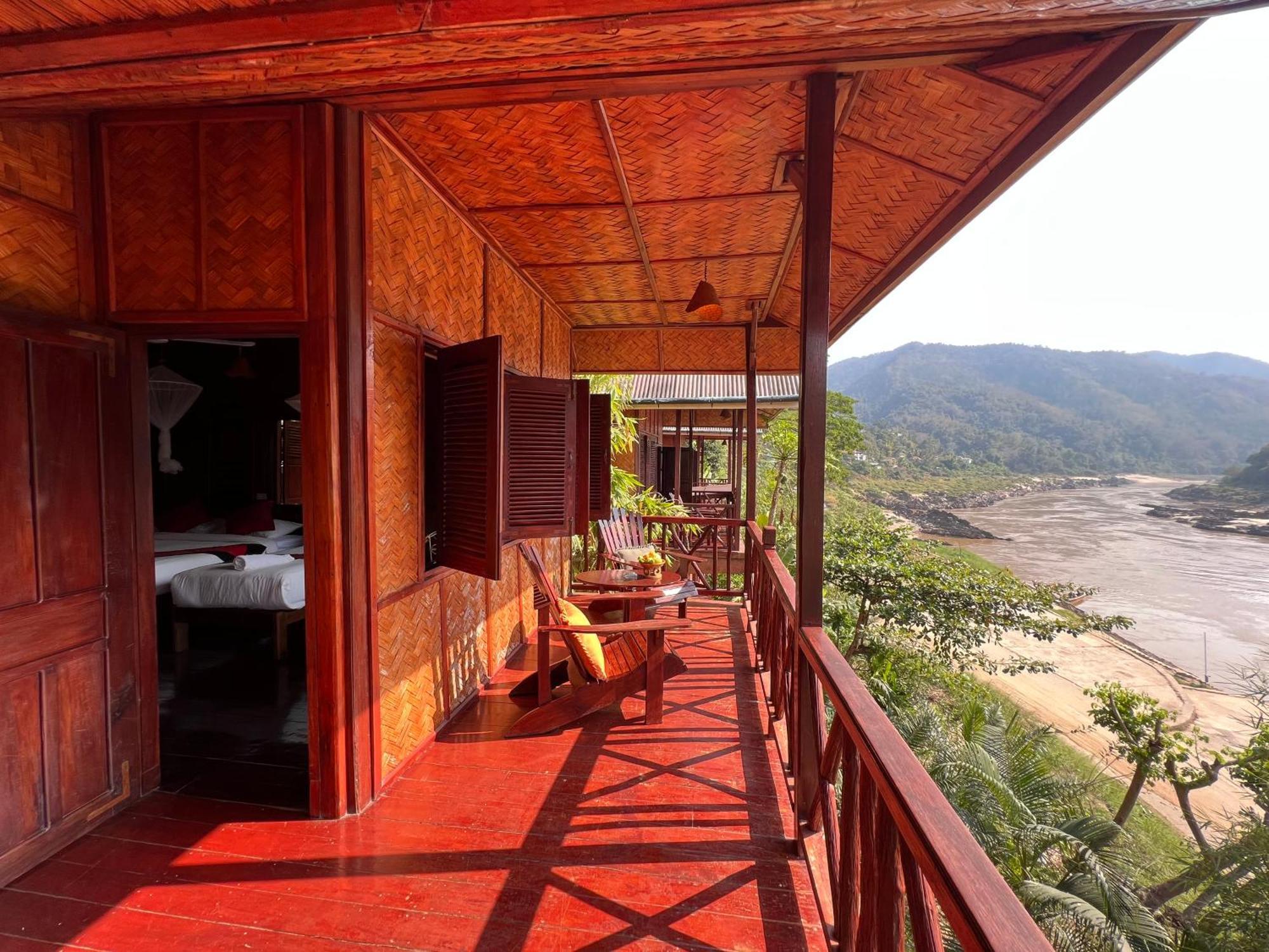 Mekong Riverside Lodge Пакбенг Экстерьер фото