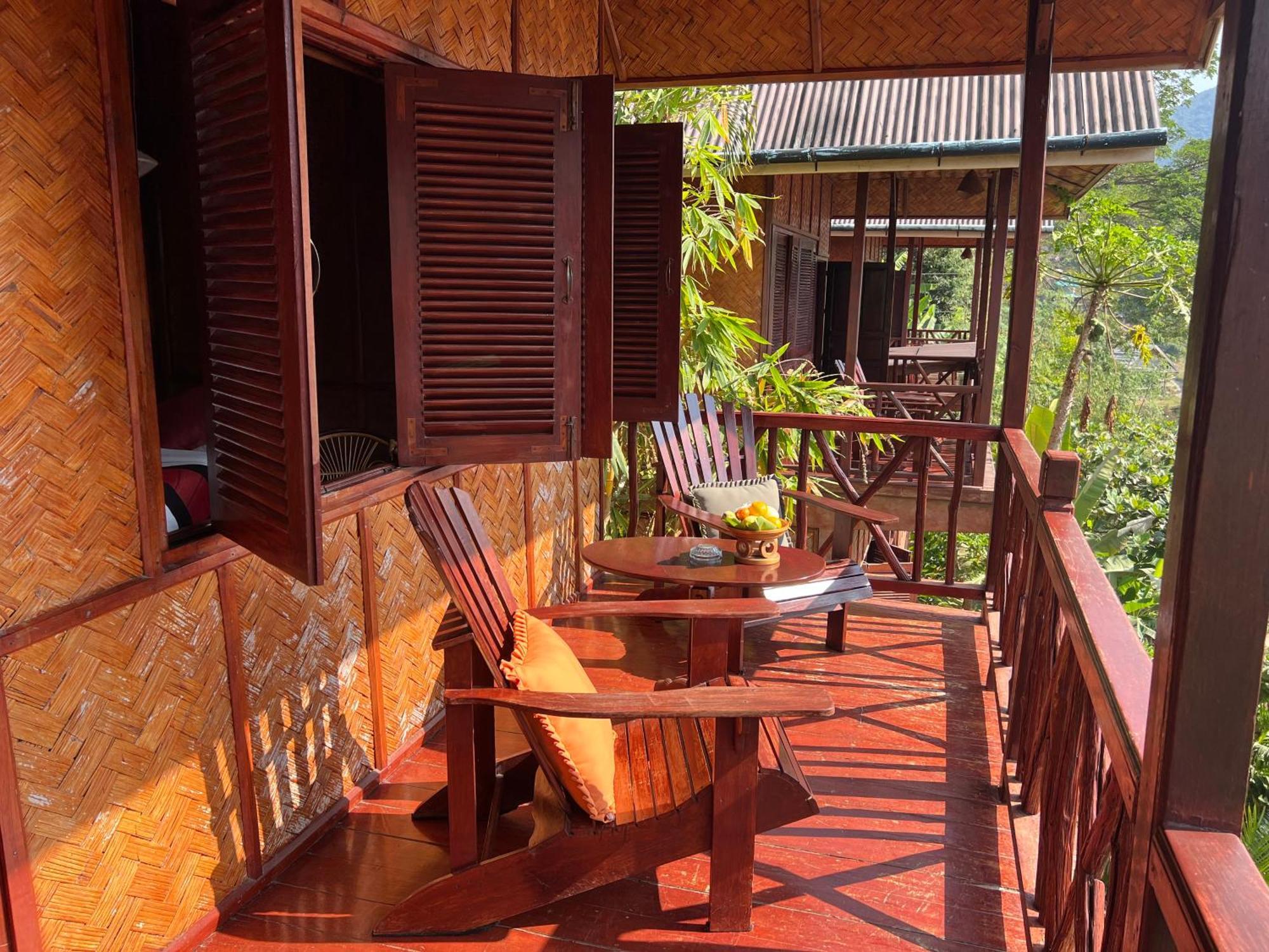 Mekong Riverside Lodge Пакбенг Экстерьер фото