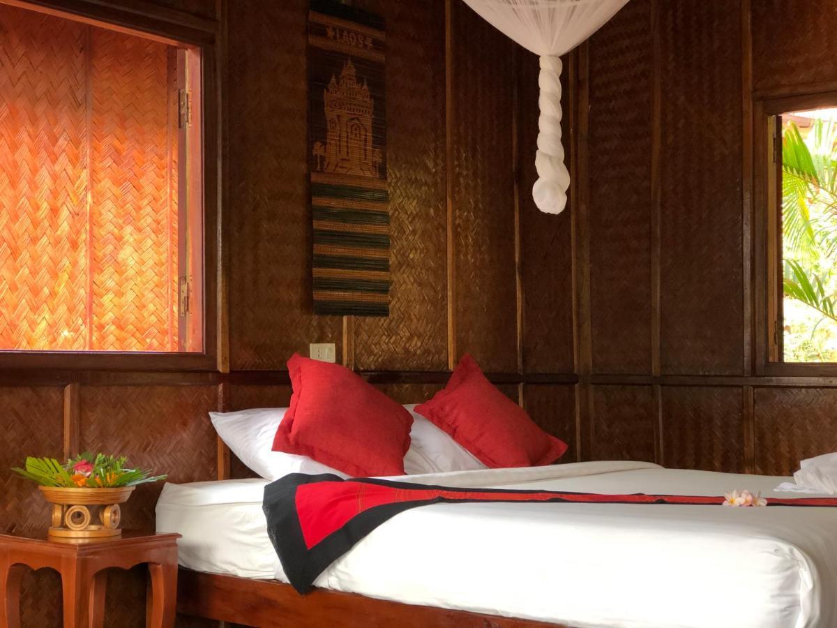 Mekong Riverside Lodge Пакбенг Экстерьер фото