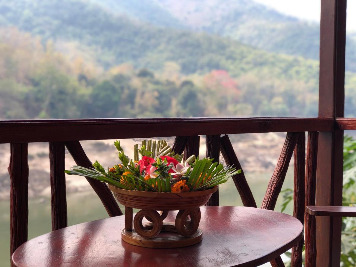 Mekong Riverside Lodge Пакбенг Экстерьер фото